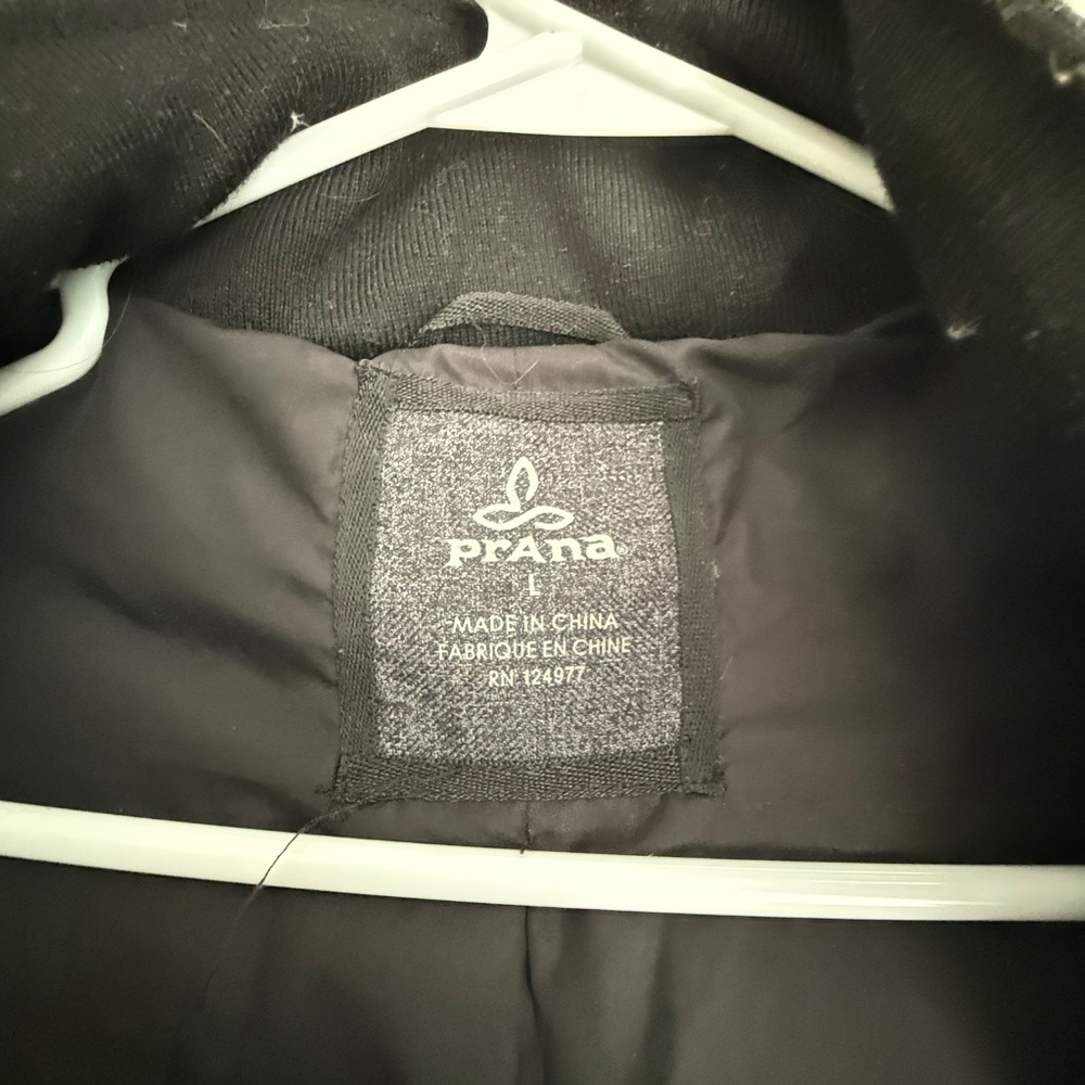 🧥 prAna Women’s Long Puffer Coat with Faux-Fur Hood – Charcoal Gray – Size L/XL - Picture 2 of 5